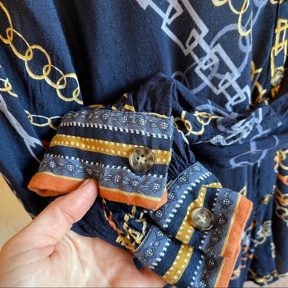 Democracy Button Down Blouse, size Large - Picture 4 of 9